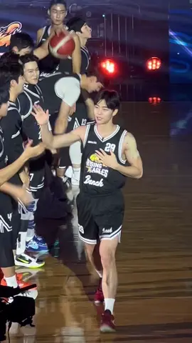 OH MY GOD HE IS SO HOT! 😩 JOHNNY SUH TAKES MANILA COURT 🤩🥹 #DunkItJohnnySuh #BenchShootOfAsia #risingeagles #nct #johnny 