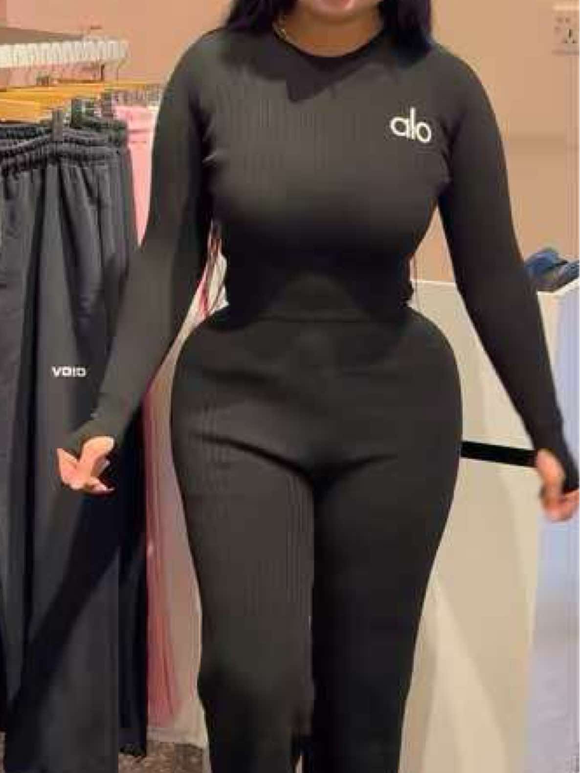 #بغداد_الجديدة #شارع_المسبح_بغداد_جديده #النعيرية #ملابس_نسائية #fash 