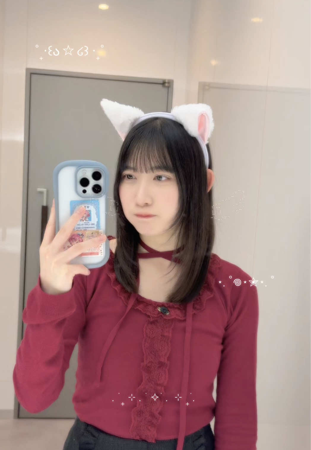 スマホの裏に挟んでるレオナちゃんのトモチケめちゃかわなの♡ #07 #僕青 #八木仁愛 