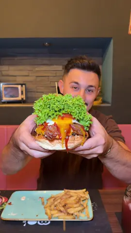 Heute gibt’s Geile Burger 🍔 😍 #foodtester #mannheimfoodspots #geheimspot #burgerspots #mossoulfood Rathausstraße 9, 67433 Neustadt an der Weinstraße