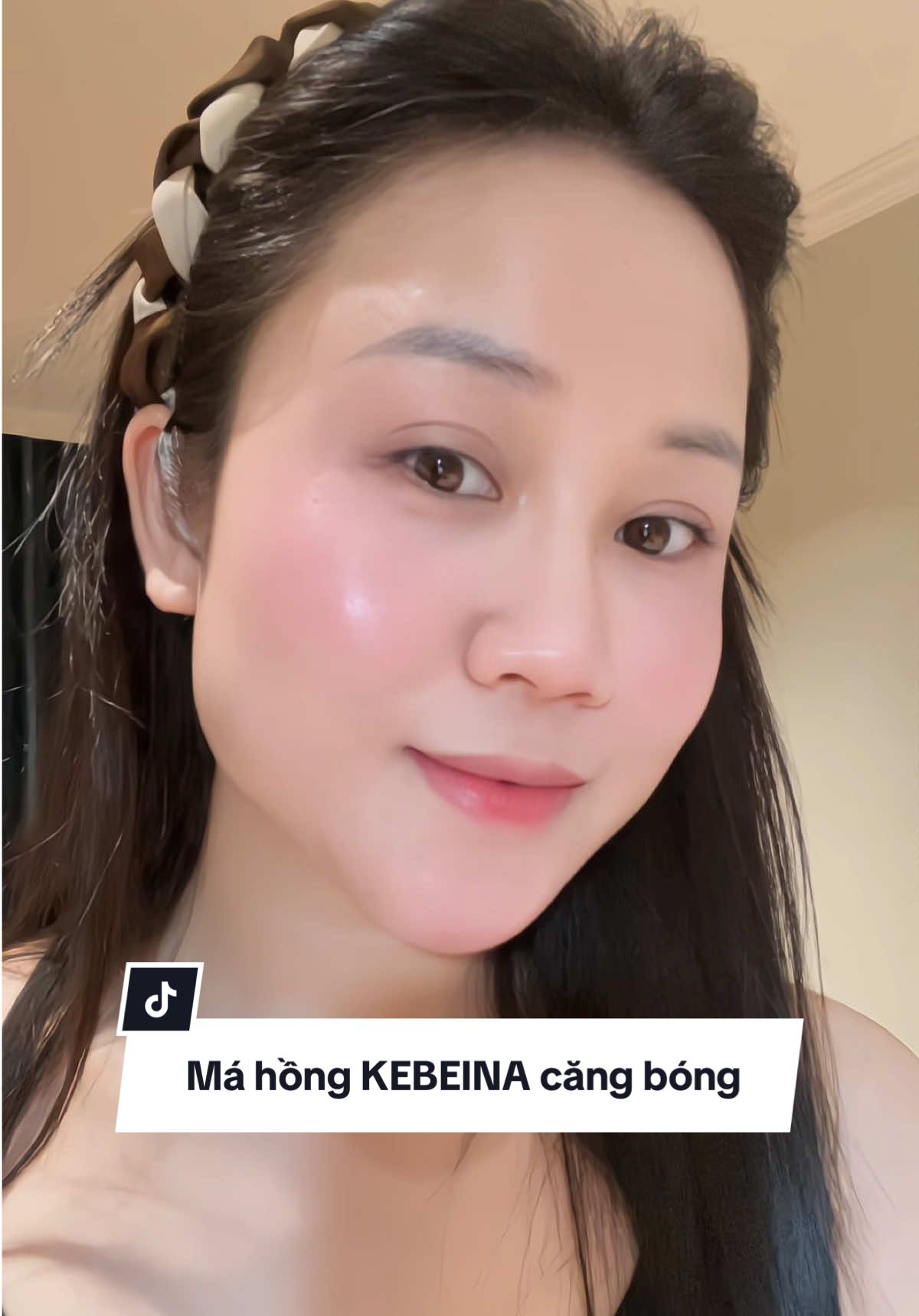 Quẹt 1 đường có ngay chiếc má hồng baby mỏng mướt xinh iu như nàyyy 🥰🥰🥰#makeup #blush #kebeina 
