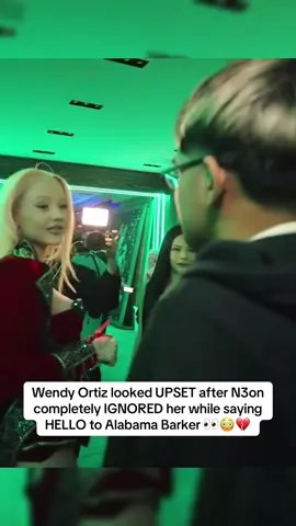 Wendy Ortiz looked UPSET after N3on completely IGNORED her while saying HELLO to Alabama Barker 👀😳💔 | #n3on #wendyortiz #alabamabarker 