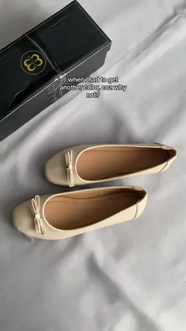 nakabili na ng black tapos bumili na naman ng ibang color ngayon 😝 check my profile 🥰 #dollshoes #flatshoes #flatsandals #shoesforwomen #fyp 