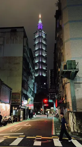 จุดถ่ายรูปไทเป 101 ที่เดินไปมั่วๆแล้วก็เจอบอกเลยมุมนี้สวยมากใกล้ด้วย #ไทเปไต้หวัน🇹🇼 #taipei101 #taiwan 