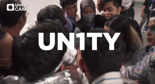 Tiap tahun disuruh itung mundur Kangen bgt tapi aku bisa apaaa :( Aku percaya ini beneran awal terbaik, abis ini pasti ada surprise yg luar biasa yg bikin kita happy bgt, ga ekspek, dan terkaget kaget Iyaa kan iyaa kan iyaa kannn? :)  #un1ty #youn1t #awalterbaik 