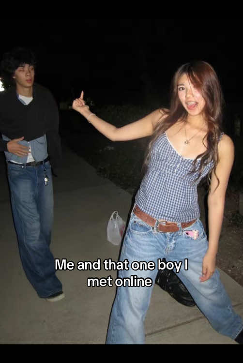 Got shipped for the first time 2 days ago☹️💔 || anyways ILYSM@Junhee  #foryou #onlinefriend #hb #bestfriend #meandtwin 