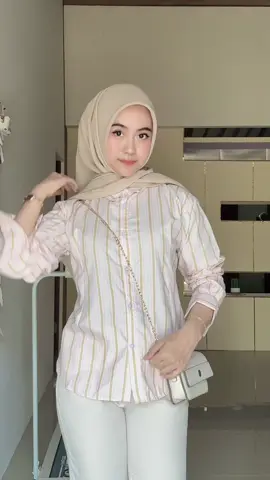 kemeja gemey murahh😙🤏🏻💸 #kemeja #stripe #slimfit #outfitinspo 