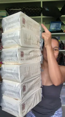 6 packs hanging tissue sobrang mura guys. Munafie tissue. Tissue paper. 4ply tissue. Facial tissue. Napkin #tissue #tissuepaper #hangingtissue #facialtissue #fyp 