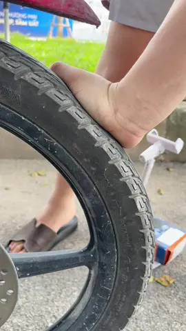 Bơm mini dùng pin xạc tiện lợi, mang đi đâu cũng được #bommini #bomxemay #maybommini #bomxe #vietdepot #thanhhoai22003 #xuhuong 