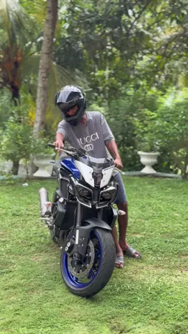 #new #mt10 #caberghelmets #trending #trending 