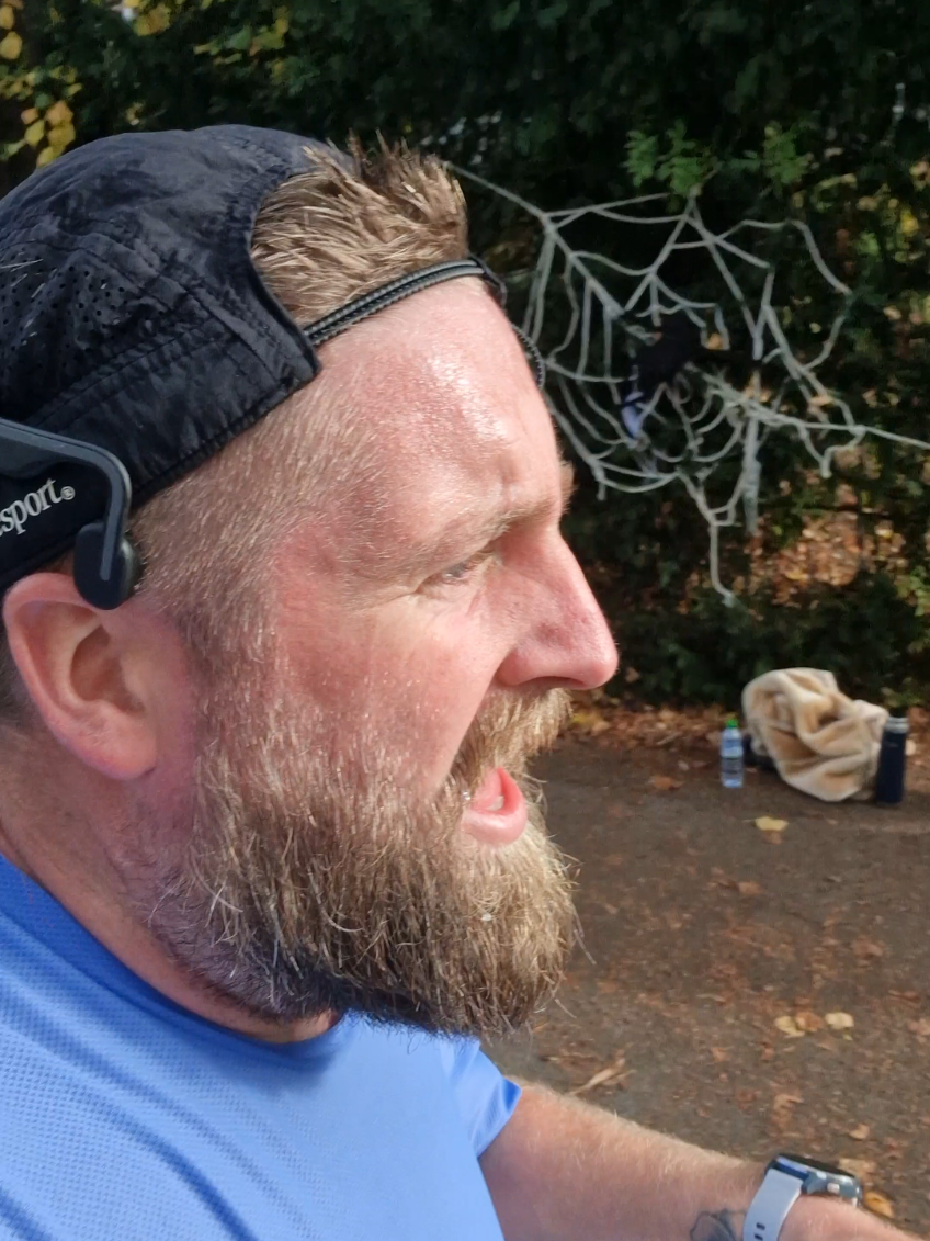 New half marathon pb sub 1.43! 😍 Absolutely buzzing! #runtok #Running #runnersofitiktok #runningcommunity #Strava 