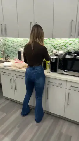 Texas babe with a wild heart 🤠🌹 Big hair, bigger dreams. #Texas #SouthernCharm #Cowgirl #BootsAndHats #WildHeart