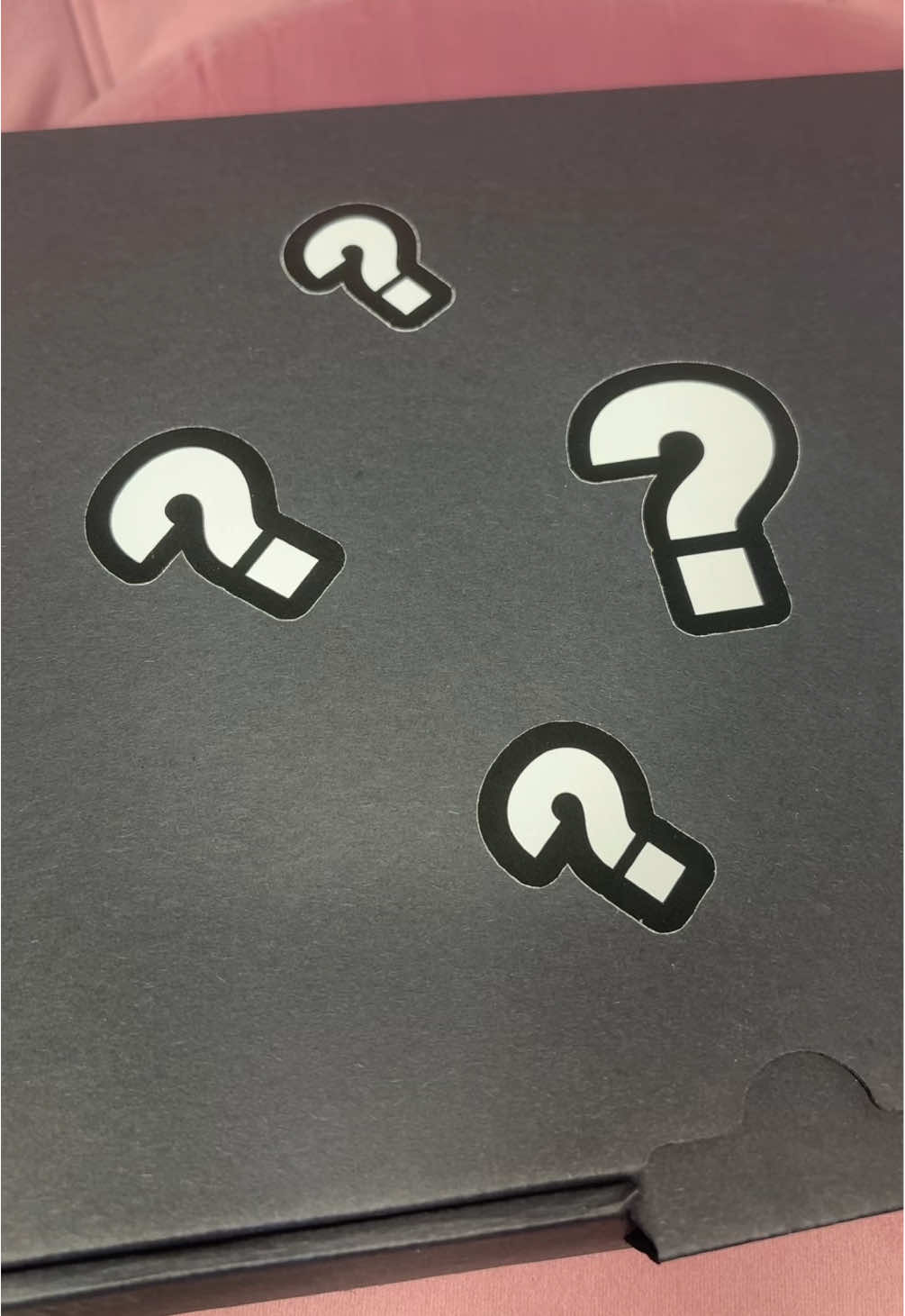 TRICK OR TREAT ? @L'Oréal Paris UK @MaybellineUK @nyxcosmetics_uk @La Roche-Posay @Lancôme @urban decay @Vichy Laboratoires @CeraVe UKI  #LorealistarUKTrickOrTreat #skincare #makeup #LorealistarUK #halloweenmakeup  