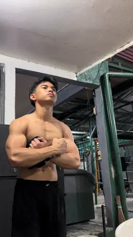 such a bad angle #gym #fyp 