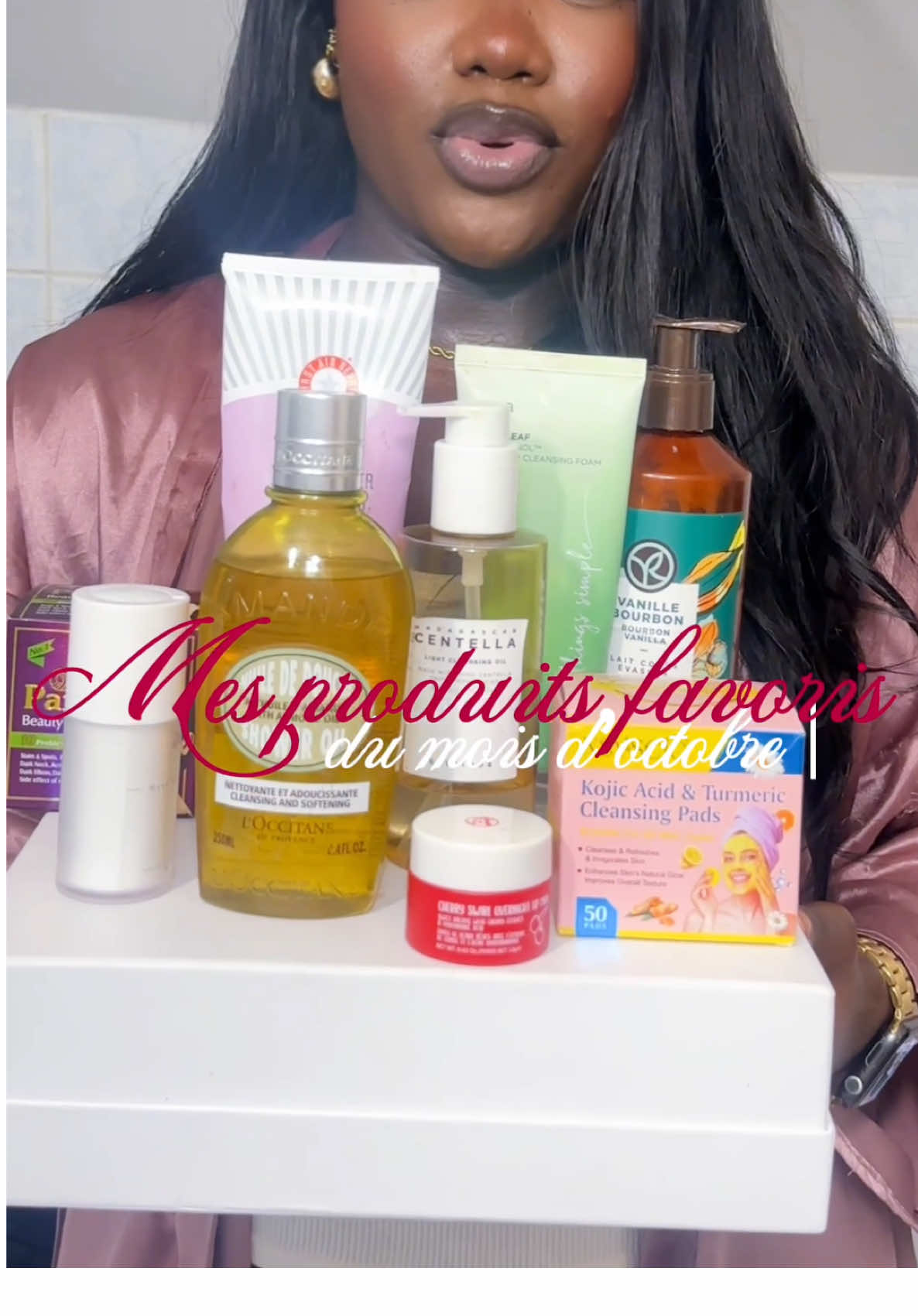 tous les produits que j’ai utilisé durant le mois d’octobre pour mon visage et mon corps 🧖🏿‍♀️🍯 @Yves Rocher France @anua_global @First Aid Beauty @L’Occitane France 🇫🇷  #monthlyfavorites #skincare #bodycareroutine #routineskincare #bodyoils 