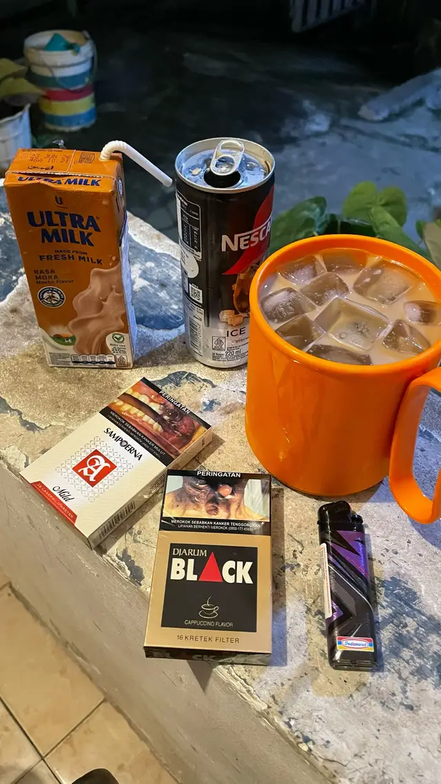 Adem” nyebat karo ngopi #justcontent #fyp #ngopimase 