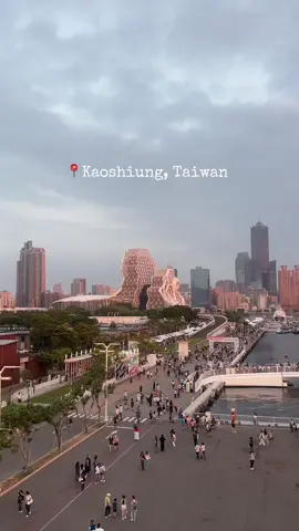 If you visit Taiwan 🇹🇼, don’t miss this beautiful city. #kaoshiung #taiwan #traveltiktok #taiwantravel #fyp 