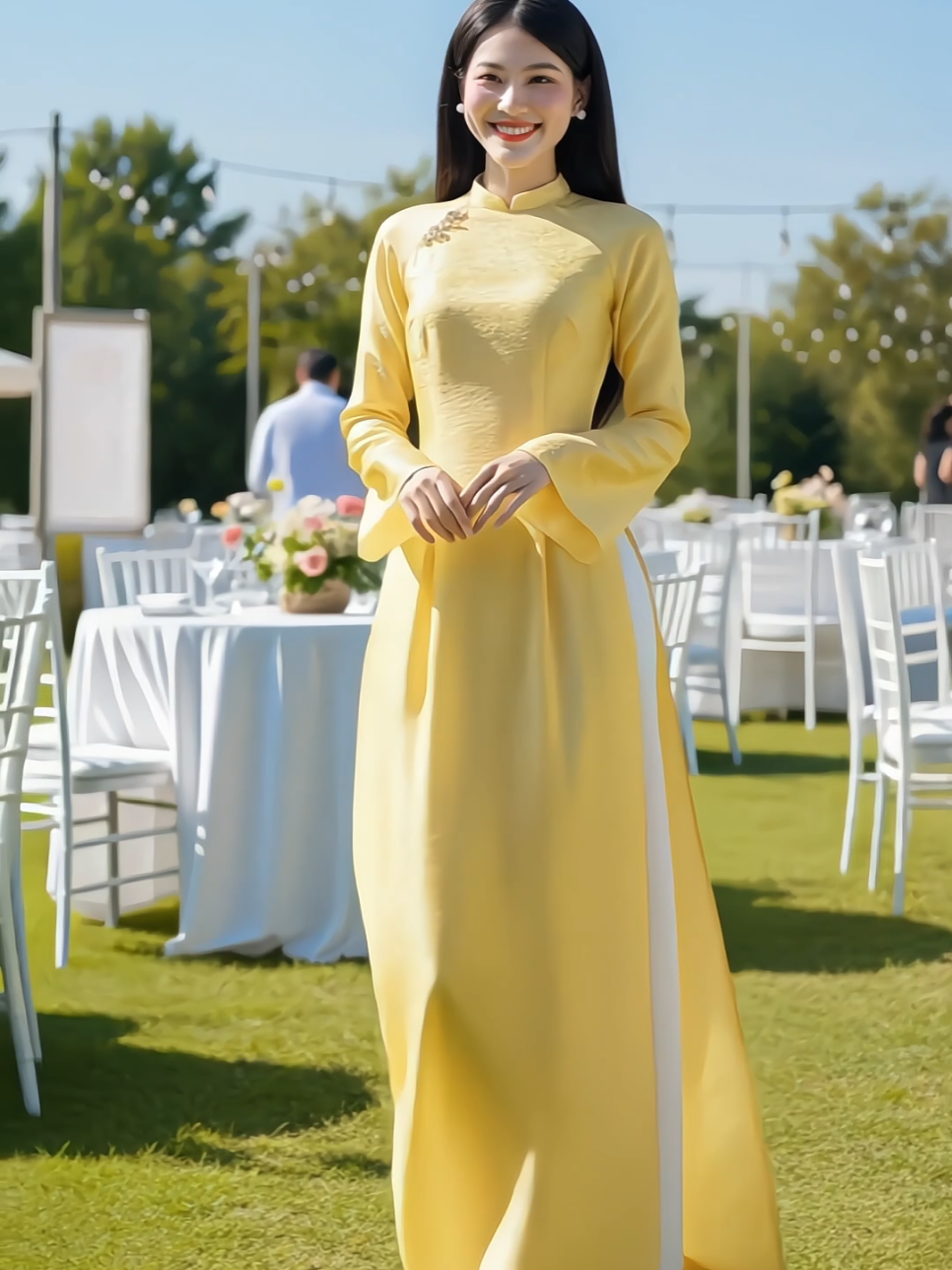 Áo dài truyền thống 2 tà vải tơ tằm óng duyên dáng sang trọng #aodaitet #aodaicachtan #aodaivietnam #aodaitruyenthong #xuhuong 