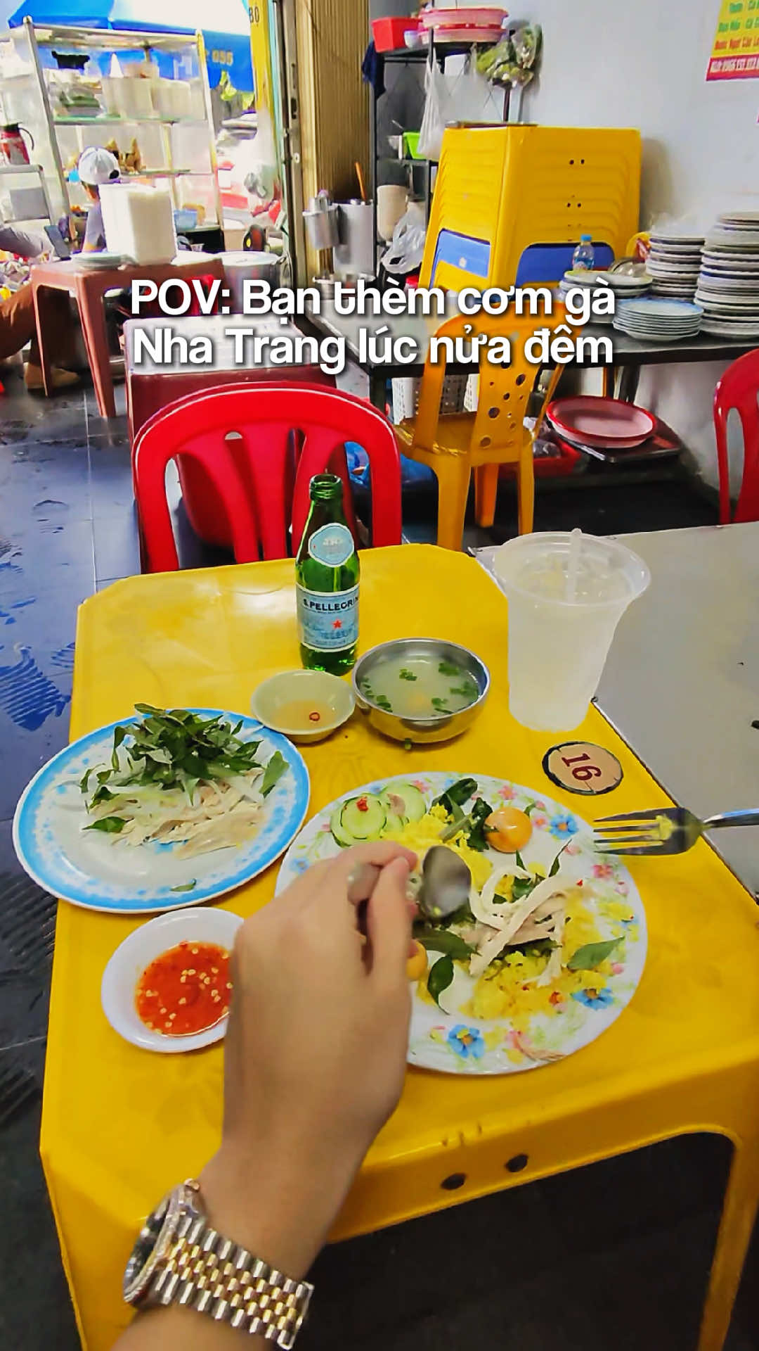 Bạn thèm cơm gà Nha Trang vào lúc nửa đêm 🧸 #alexmotminh #pov #fyp #ancungtiktok 