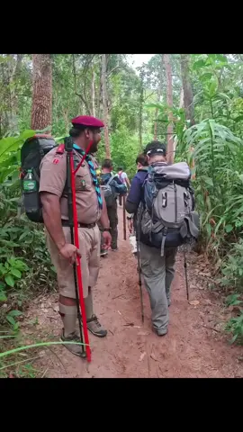 @กางแผนที่-A Rainy Day พ่อมาแก้ศูนย์ให้ลูกหรอครับ 55555 #ภูสอยดาว⛰🏔 #ภูสอยดาวล่าสุด #เดินป่า #ฟีดดดシ #เดินป่า 