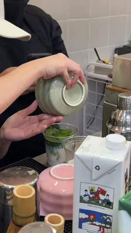 finally, egg house is on their soft opening at atc! ✨ tried the uji matcha latte and triple dark chocolate soufflé pancake - both are surprisingly good! 🫶🏻 matcha has a nice balance, not too bitter or too sweet, while the triple dark chocolate is super fluffy and light, with a rich flavor that's indulgent but not too heavy 🍵🥞   📍@egghouseph, alabang town center #egghouseph #atc #matcha #soufflepancake #alabangtowncenter 