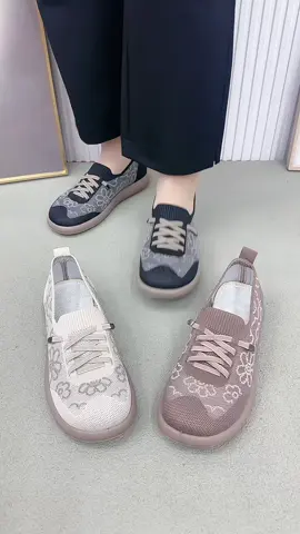 พื้นนุ่ม ใส่สบาย ถนอมเท้า😍#creatorsearchinsights #รองเท้าสลิปออน #รองเท้าสลิปออนผู้หญิง #รองเท้าสลิปออนเพื่อสุขภาพ #รองเท้าสลิปออนพื้นนุ่ม 