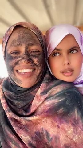 Waaba naag nin jecel