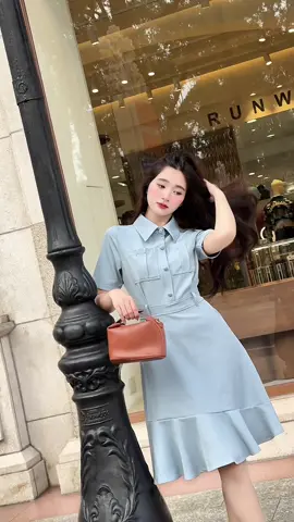 🖤 “Cô ấy không chạy theo xu hướng — cô ấy tạo ra xu hướng. #thoitrangnu #bemineofficial #fashion #côngsở #daopho 