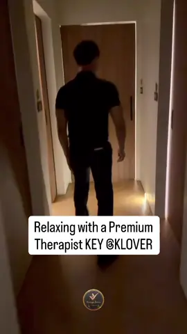 ช่า มาผ่อนคลายกับ น้องคีย์ จากร้าน 🍀Klover Massages ในวันหยุดสุดสัปดาห์ นวดดี บริการดีสุดๆ ลองตามไปใช้บริการกันได้นะ @KLOVER MASSAGES 