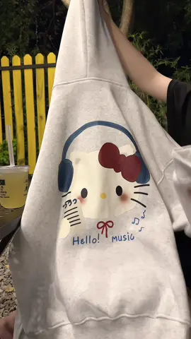 Có bà nào thích hình in dễ thương như này ko😍 #aohoodie #hoodiezip #hoodie #xuhuong 