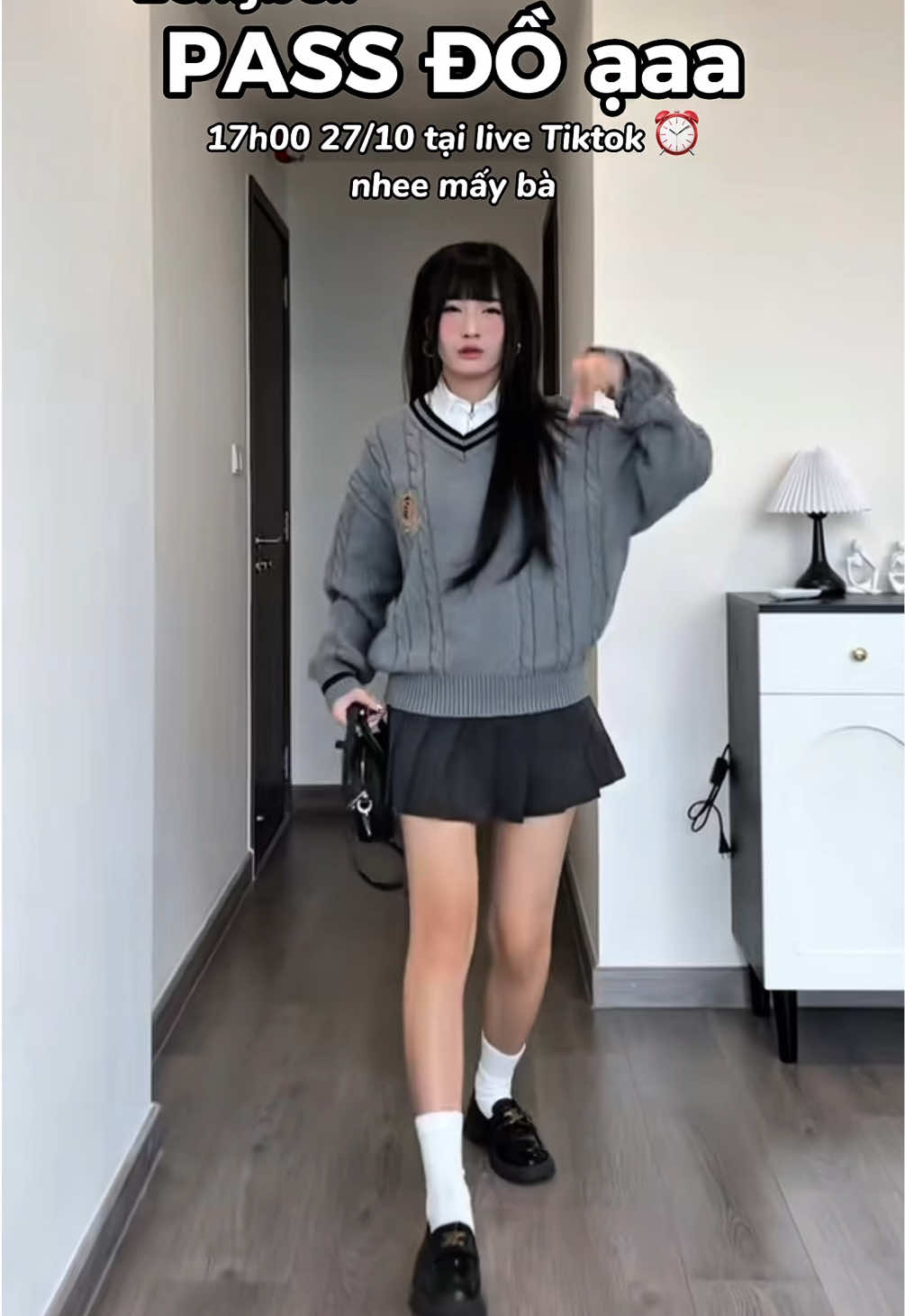 17h tại live tiktok của em có pass đồ nhee mấy bà uii, nhớ vào săn với em nha  #OOTD #viral #2chijbell 