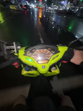 Sing udan langite sing teles atine kang 🙂  #varionistyindonesia #matictransjawa #greenvapii #varioindramayu #fyppppppppppppppppppppppp #masukberandafyp #glodok #manggabesar 