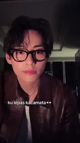 bagian 2 | ver taehyung | trend kacamata🐯 #kimtaehyung #taehyung #v #trending #fyp 