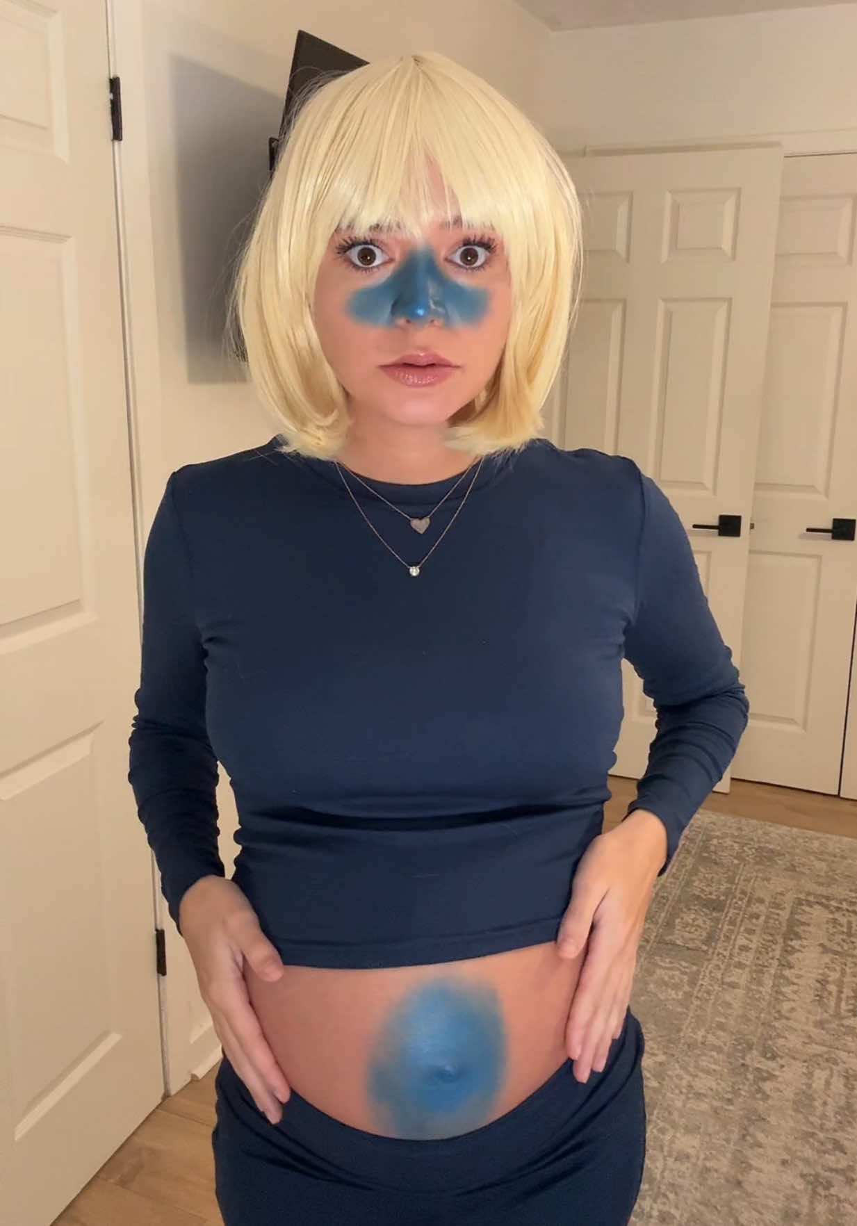 #halloweencostume #pregnantcostume #violet #charlieandthechocolatefactory #willywonka 