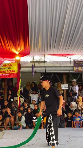 day 2 jadi bopo, btw lucu ih kepalanya geleng geleng 🤏🏻🥰 @🅢 #gwsmlovers👹 #kusumawaraofficial 