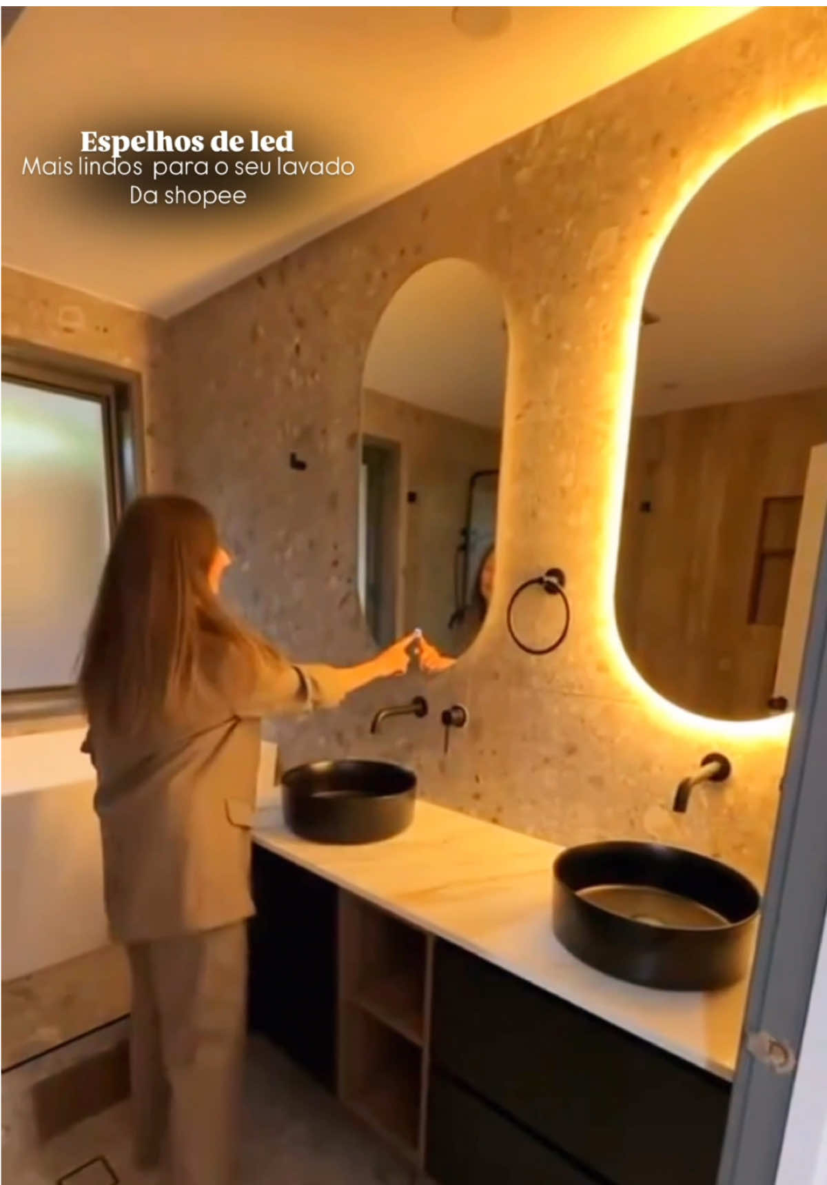 O detalhe que muda tudo na sua decoração. O Espelho Oval Luxo Decorativo traz charme, iluminação e sofisticação para qualquer ambiente. 👉 Garanta o seu e deixe sua casa ainda mais elegante! ✨ #shopee #comprasnashopee #comprasonline #espelho #espelhooval 