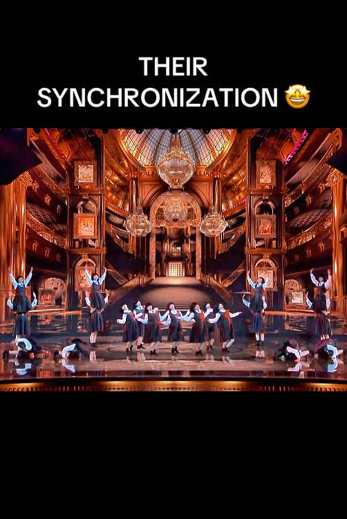 Avantgard dance team contemporary #avantgardey #synchronization #danceteam #groupdance #choreography #danceperformance #contemporarydance #dancesync #synchronicity #fyp #foryou #viral 