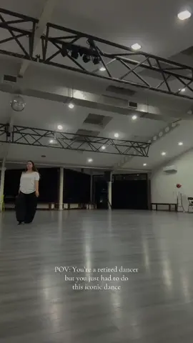 Just a retired dancer doing this iconic dance, by the one and only @MayceeSteele #dance #mayceesteele #tatemcraetour #fyp 