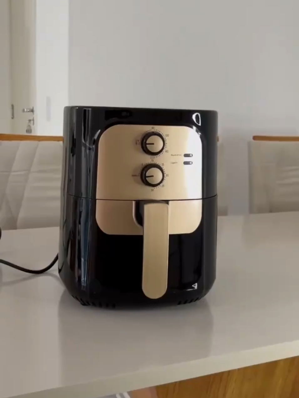 frigideira elétrica sem óleo Air fryer 5.5 l gaabor Jumbo family 1400w 127v ou 220 vintage. #tiktokshop #fritadeiraeletrica #airfray @compras da sol @compras da sol @compras da sol 