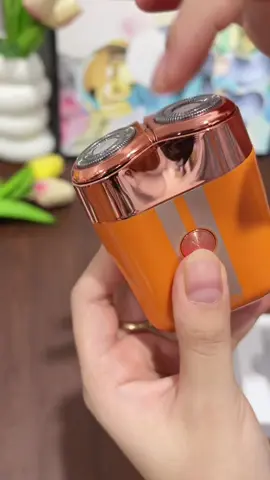 Máy cạo râu mini đa dụng, nhỏ gọn xài bén, êm mà ko rát da #maycaorau #maycaoraudanang #maycaoraumini #thanhhoai22003 #xuhuong 