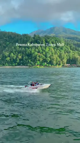 Pesona Kabupaten Tanpa Mall 