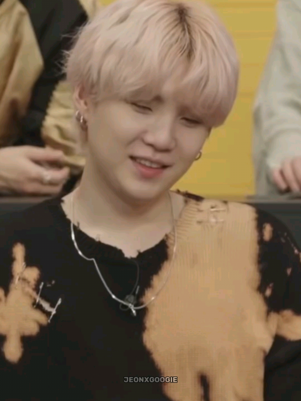 юнги, который всегда выбирает чимина 😭 #yoonmin #yoongi #jimin #fyp #р_е_к_о_м_е_н_д_а_ц_и_и 