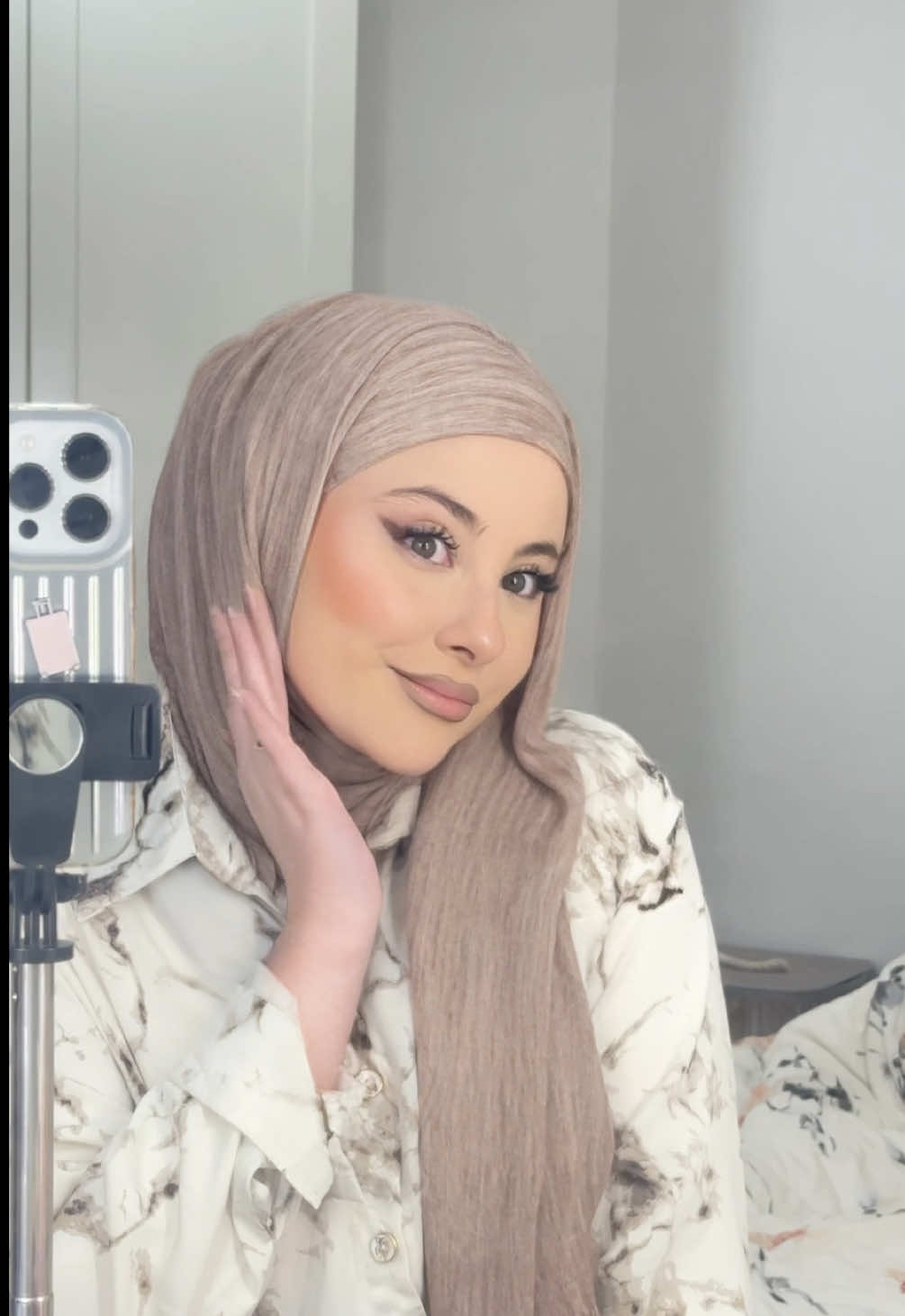 اول تجربة بالشال التايلندي 🤎 #كويتيات_تيك_توك #حجاب_كويتي #شال_تايلندي #fyppppppppppppppppppppppp #حجاب_توتوريال 