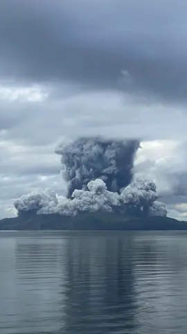 Eruption on October 26, 2025, the level of danger remains at the first level, Massive Taal Volcano Eruption in 4K | Giant Ash Clouds Over Luzon, Philippines | Nature’s Fury