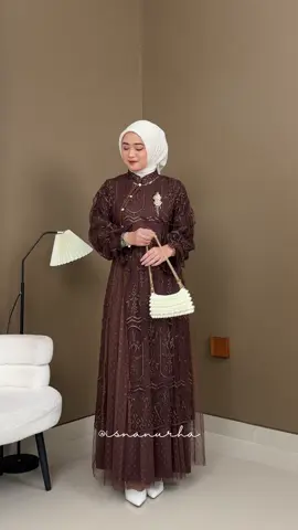 Kira” warna ini bakal jadi trend lebaran tahun depan ngga??? #fyp #outfitideas #outfitkondangan #outfitlebaran #racunlebaran 