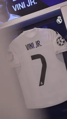 👕✅ Dressing room READY! #ElClasico #RealMadrid @niveamen 