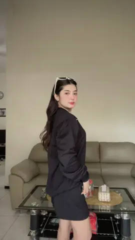 Oneset tebel keren, yang aku pake size L