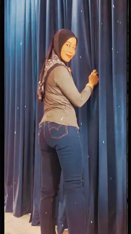 Take a bow... Night is over.. #sejenisniza #intensescorpio #changeishardatfirst #messyinthemiddle #gorgeousattheend 