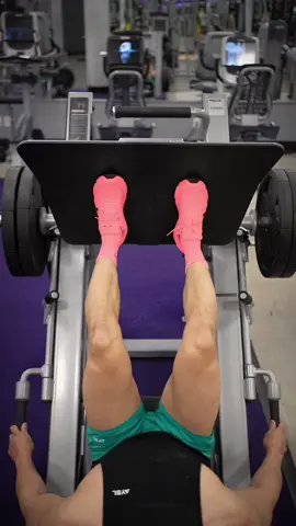 Leg Press Machine Workout Build strength + size in your quads and glutes. Full 12-Week Program 🔗 in bio. #legday #legpress #legworkout #mensfitness #fitnesstips 