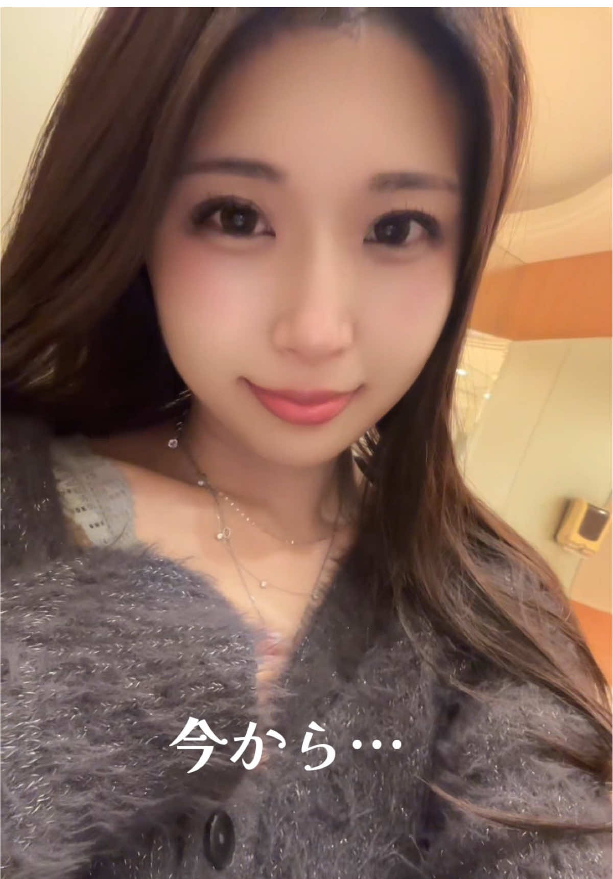 1年半くらい前から好きなネックレス、今になって毎日愛用🌙✨他のアクセサリーはほぼ売ってしまいまた新しい人生を歩むうちに買いましょう。#🌙#高校生ママ #中学生ママ #うつ病だけど幸せになりたい #考え方で人生は変わる 